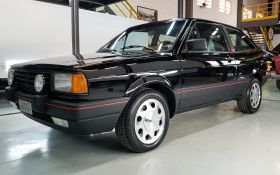 Gol GTS 1988 Interior Vermelho