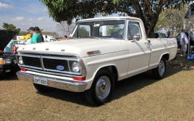 F-100 Branca