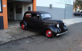 Ford Tudor Sedan 1936